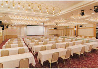 スクール形式会場のイメージ スクール形式会場のイメージ